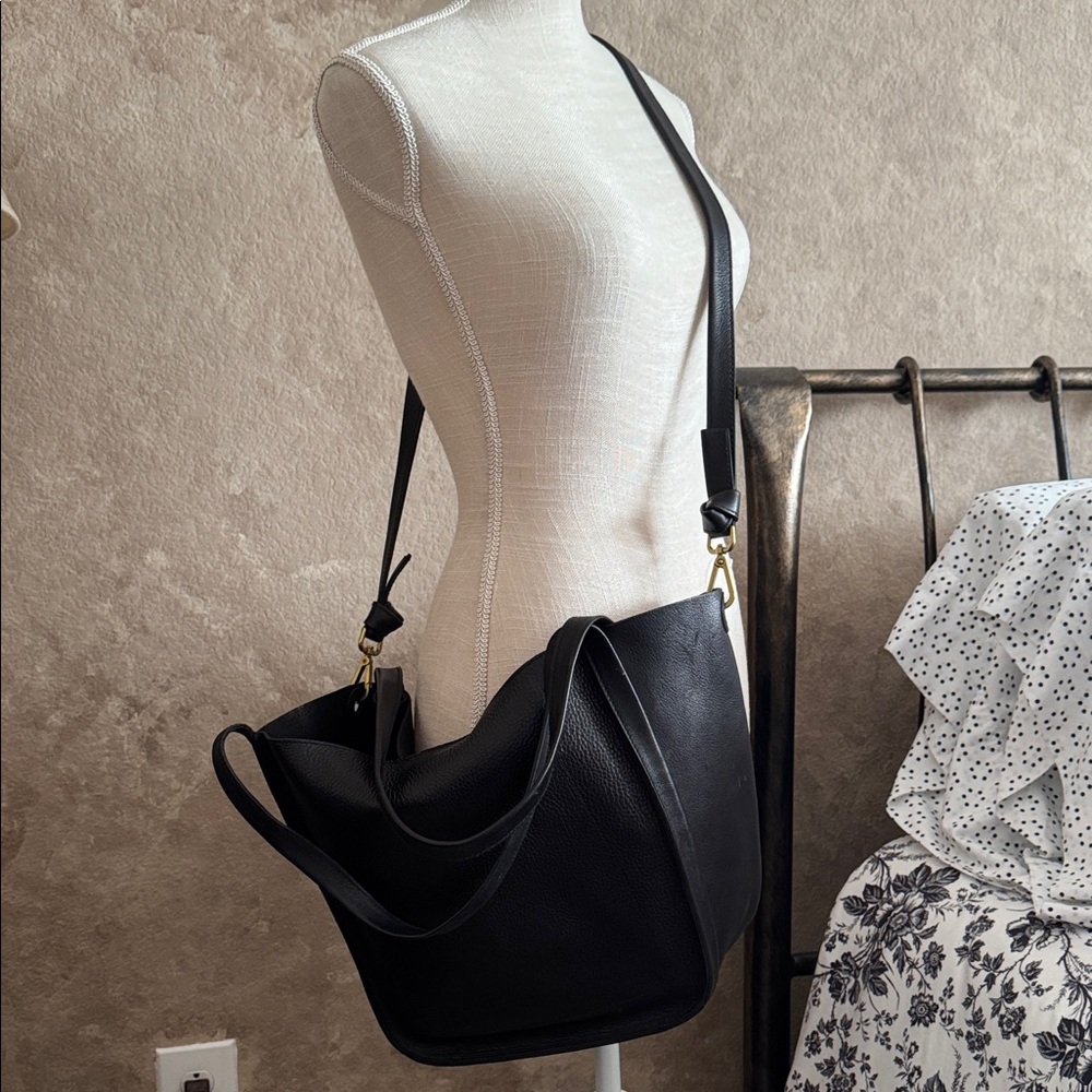 Madewell Black Leather Shoulder Bag